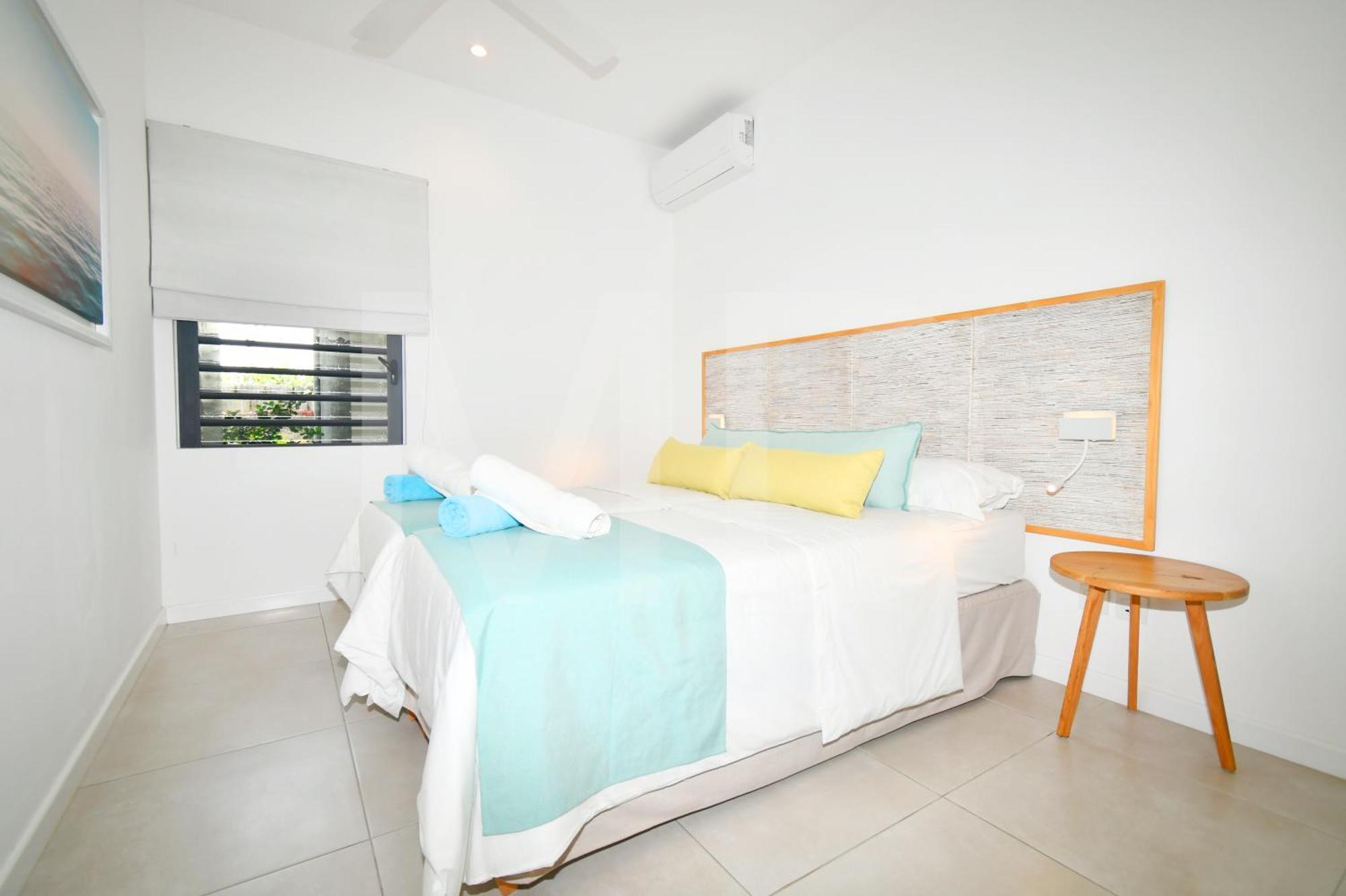 White&Blue Beachfront Luxury Poste Lafayette Esterno foto