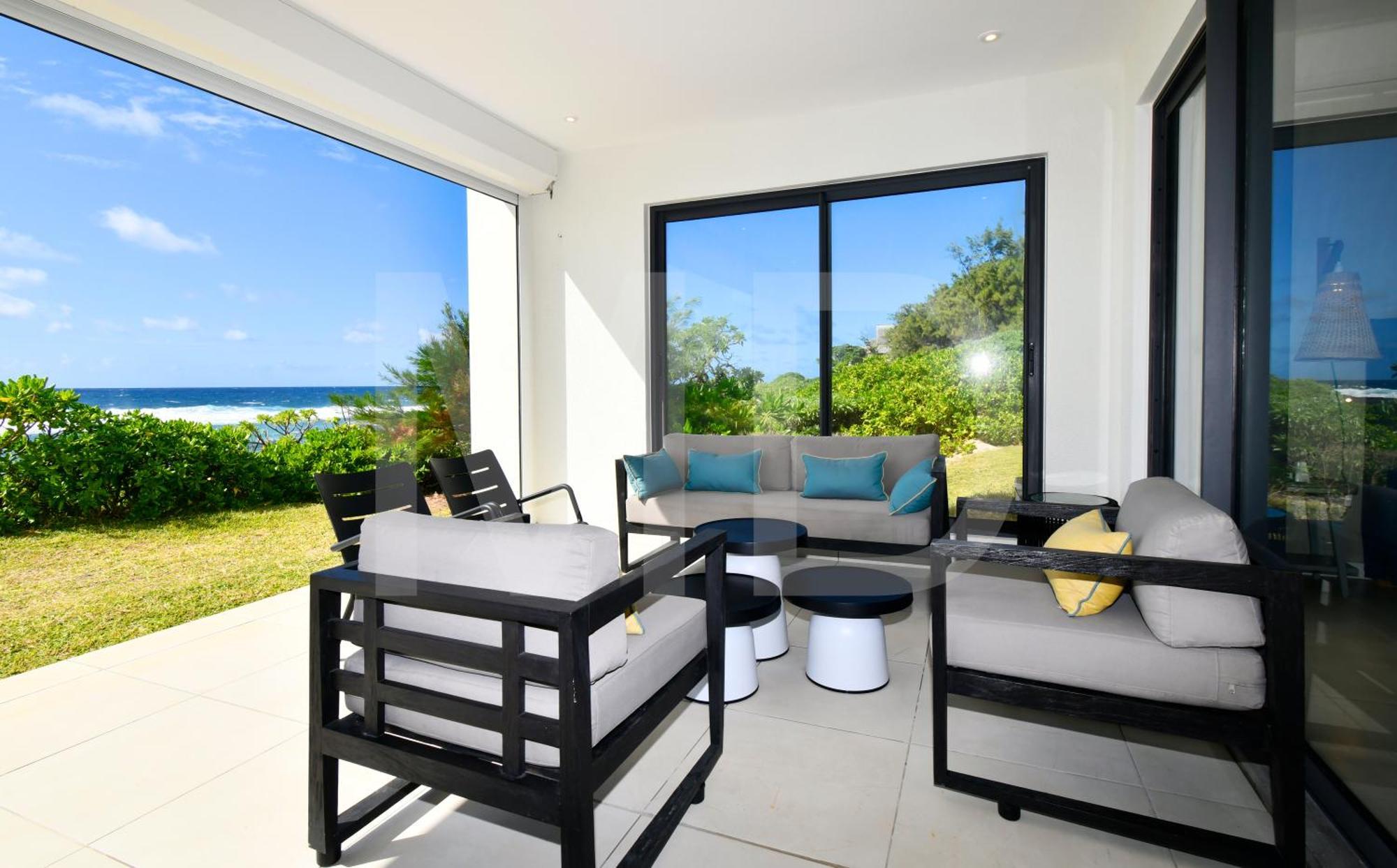 White&Blue Beachfront Luxury Poste Lafayette Esterno foto
