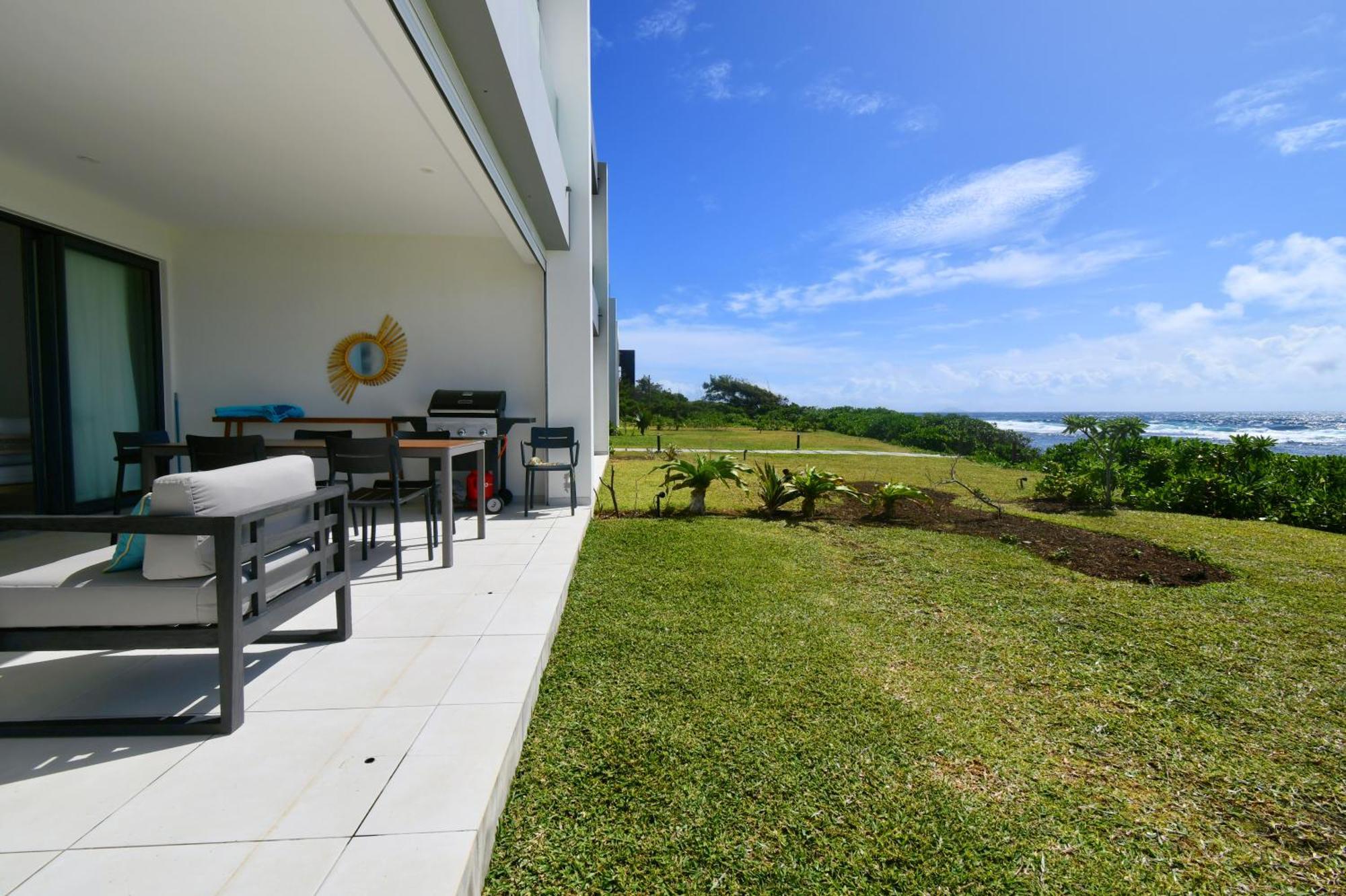 White&Blue Beachfront Luxury Poste Lafayette Esterno foto
